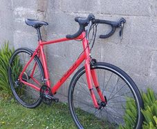 Fuji Sportif Road Bike - Size 58cm/XLarge - 16 speed Shimano Sora - Excellent condition - Cyclists Height 5ft 6" to 5ft 11"