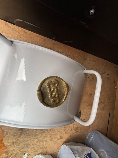 oil can