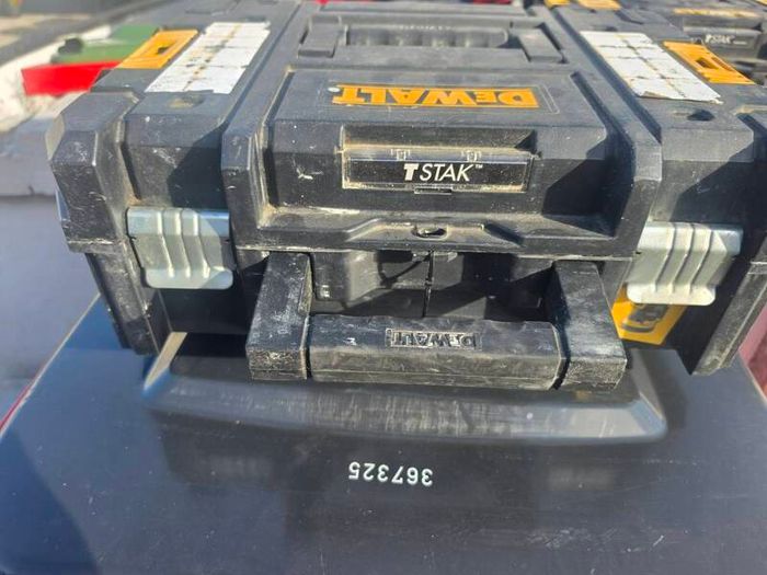 dewalt dcw210 orbital sander