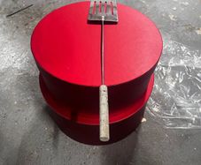 Hat boxes round two sizes. 3 colours