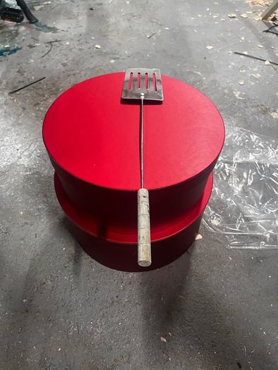 Hat boxes round two sizes. 3 colours
