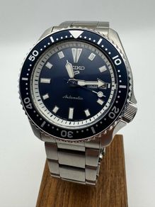 SEIKO 5 ships automatic