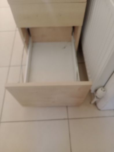 Chest of drawers