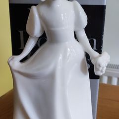 Royal Doulton HN3280 Bridesmaid Images Bone China Porcelain Figurine 961B