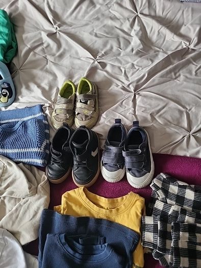 boys (18-24 mths ).& 2-3 years