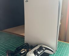 PS5 825GB Disc Edition