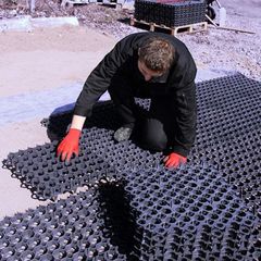 Ground Reinforcement Grid Gravel Grass 500 x 500 x 40mm