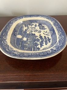 Willow pattern platter