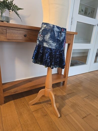 Desigual girls skirt 11-12