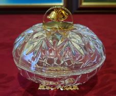 Killarney Crystal Cut Crystal Glass Congratulations On Your Wedding Lidded Jewelry Dish / Bowl With 22 Carat Gold Cover Handle and Footed Base Finishing Made In Ireland