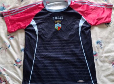 Saint Judes GAA O'Neills Gaelic Football Jersey (Youths 9-10 Years) FREE POST