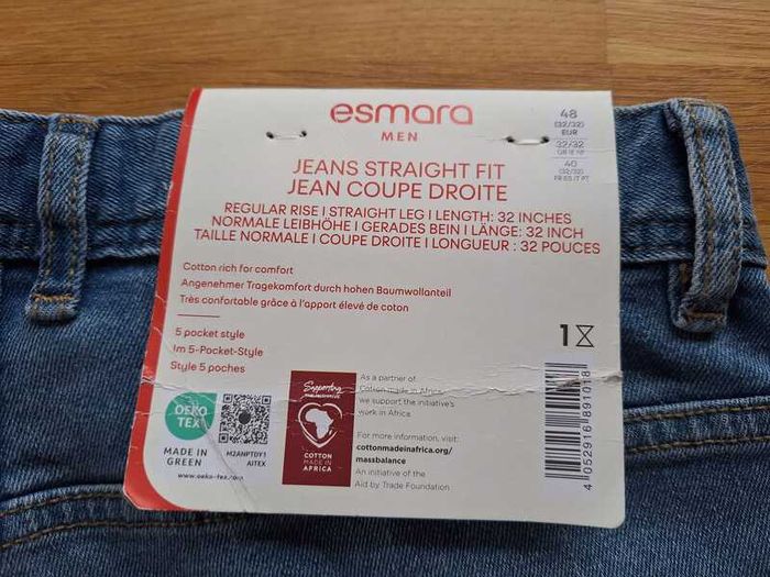 Two pairs of Esmara Men's Straight Fit Jeans - Size 32/32