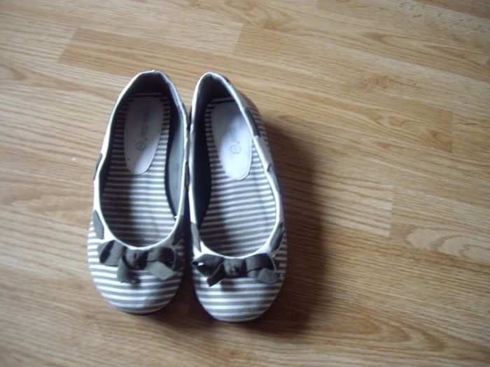 green marie claire shoes