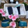 Home decor bundle - ceramic pots, candles and tray Image 5
