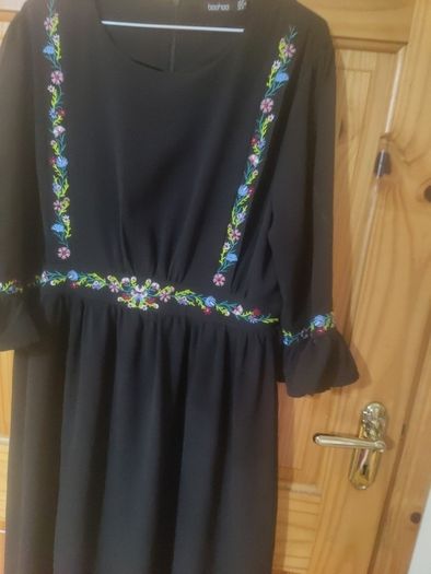 ladies boohoo dress
