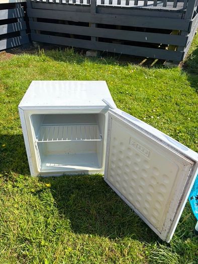 Counter Freezer