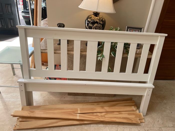 Beautiful White 4Ft 6 Double Wooden Bed Frame - Can Deliver