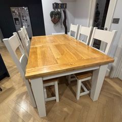 Solid Oak Extendable Dining Table & 6 Chairs - off white/cream