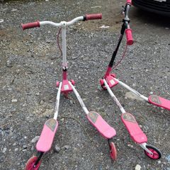 2 x Sporter 3 wheel scooters