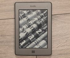 Amazon Kindle D01200 (Free Post)