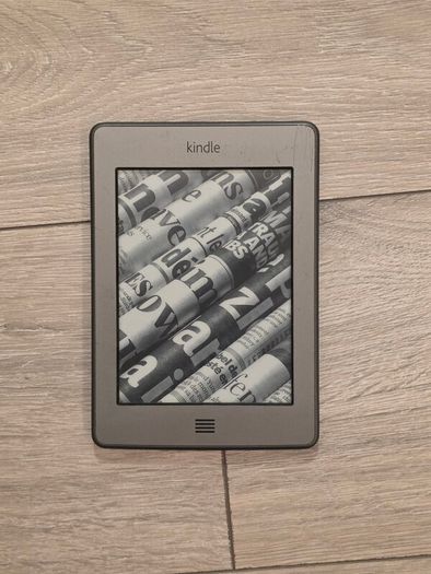 Amazon Kindle D01200 (Free Post)