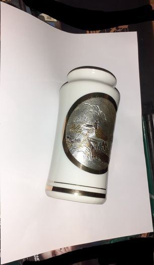 Chokin Temple Jar