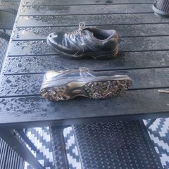 golf shoes