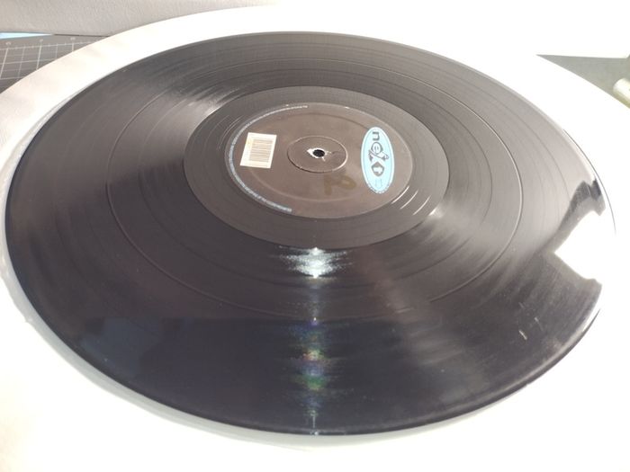 Z100 - Testa Don't Stop - Next Records - Italian Pressing - Early 90s House Classic!