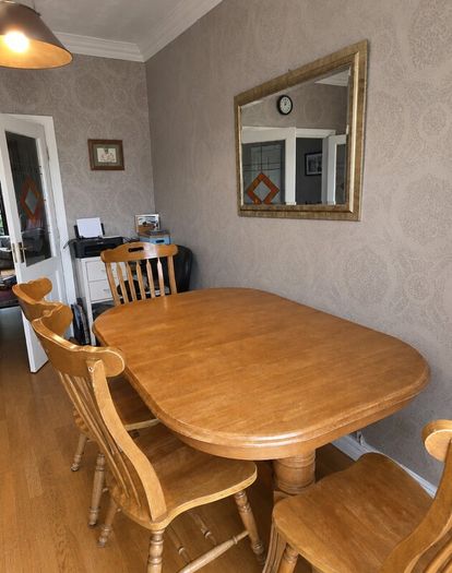 Solid Wood Extendable Dining Table & 5 Chairs