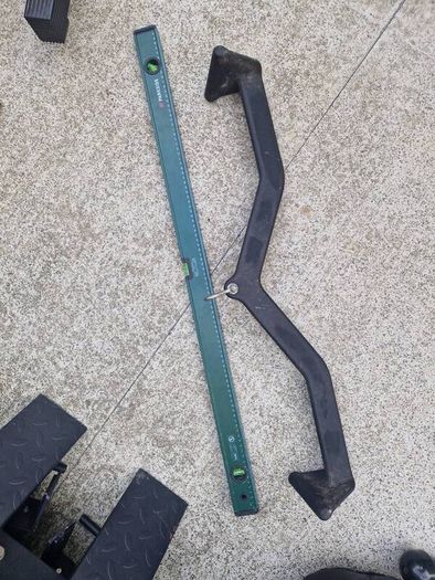 Gym Equipment. Lat Pulldown Extensions and Landmine Handle. 10 euro each.