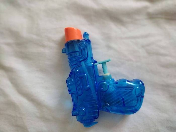 water pistol