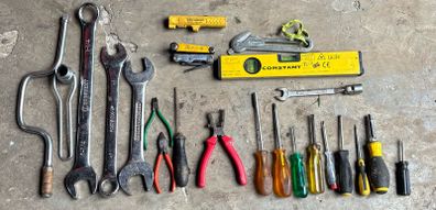 Hand tools x24 job lot