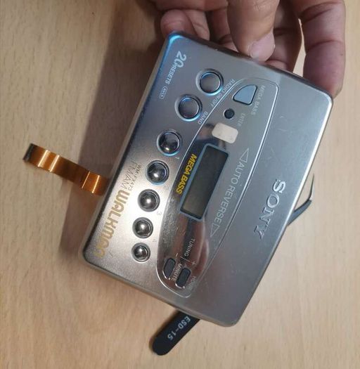 Sony WM-FX473 Walkman Cassette Player