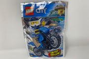 Lego City Policeman and Motorcycle foil pack 951808