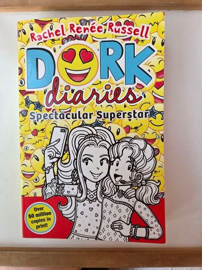 Dork Diaries Spectacular Superstar