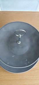 cake stand