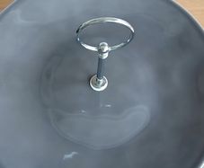 cake stand