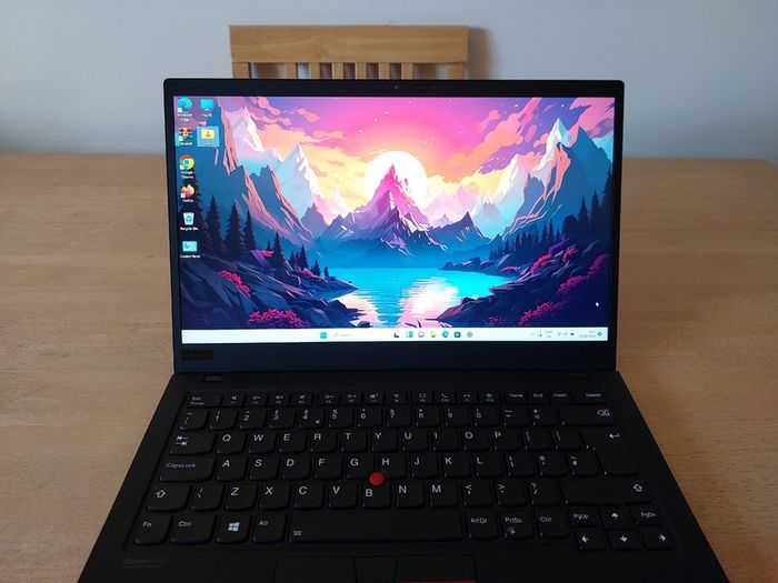 Lenovo ThinkPad X1 Carbon Gen 8 | 10th Gen | Core i5 10310U | 256GB NVMe | 14" | Windows 11
