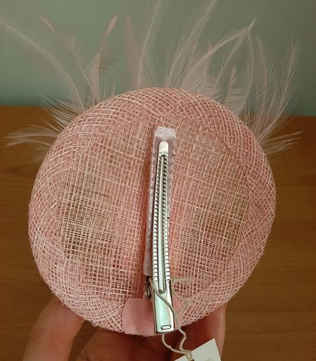 BNWT Fascinator Headpiece