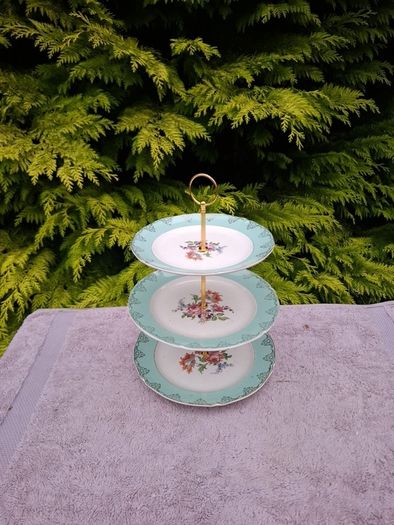 By post only mint ceramic cake stand