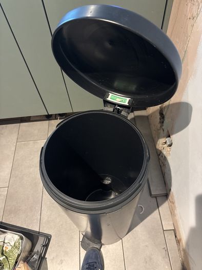 pedal bin