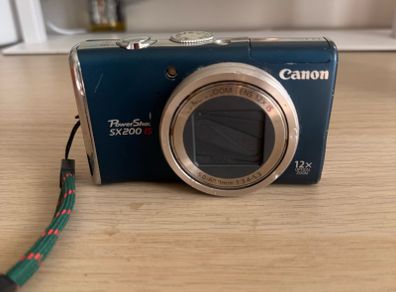 Canon sx200 is