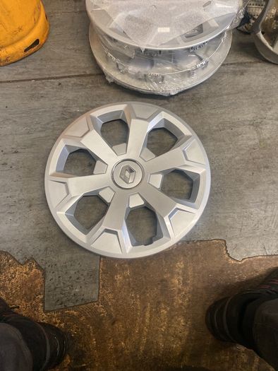 Renault Trafic 16" Hubcaps X 4