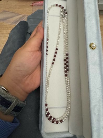Pearl and Garnet necklace