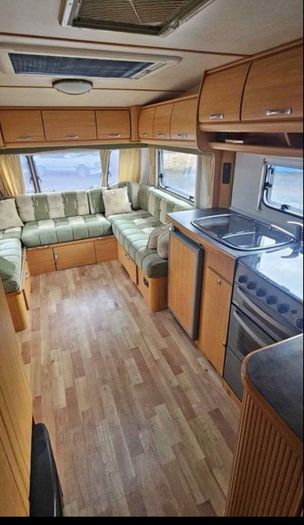 Geist Caravan