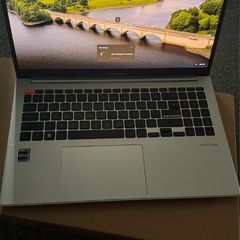Asus Vivobook Oled