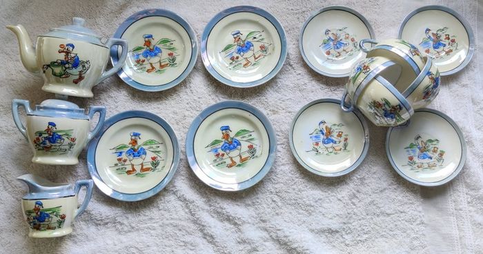 Vintage Japanese Disney Donald Duck Tea Set