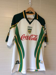 Ireland Jersey. GAA Compromise/ Aussie Rules Jersey. Official Mens Oneills Jersey. Collect In Dublin Or Receive Via Post.