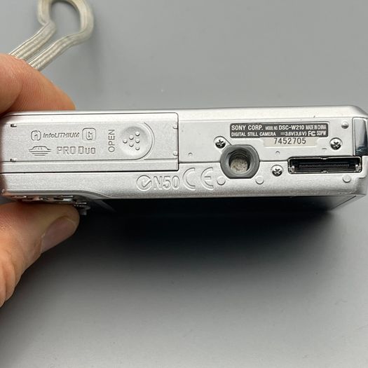 Sony DSC-W210 12.1MP Digital Camera Silver - Full Kit