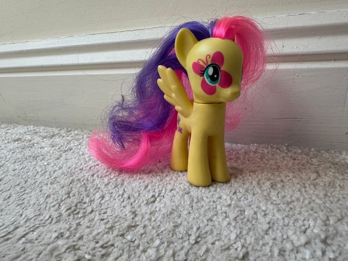 My Little Pony G4 Rainbow Rocks Fluttershy Brushable Butterfly Over Eye Used Please see photos